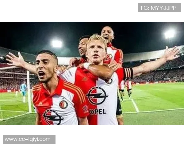 拜仁关注费耶诺德19岁边卫雷德视其为右后卫首选目标